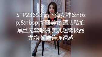 [MP4/ 1.54G] 纯欲系极品小女人让大哥在镜头前玩弄，吃奶舔逼道具抽插样子好迷人